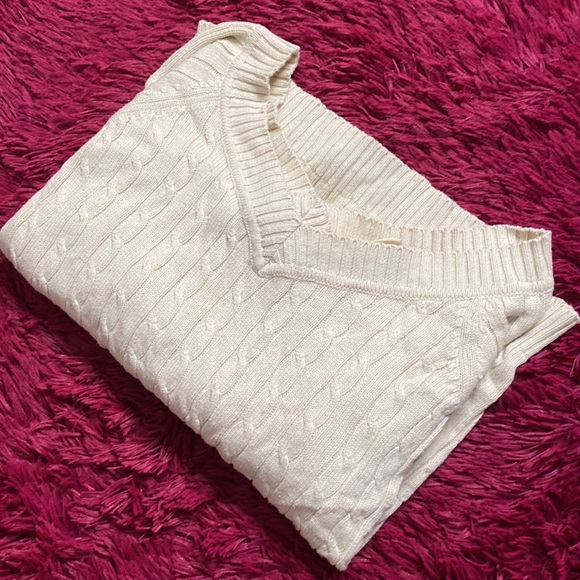 Faded Glory v-neck and v-back pale tan sweater - Picture 9 of 10